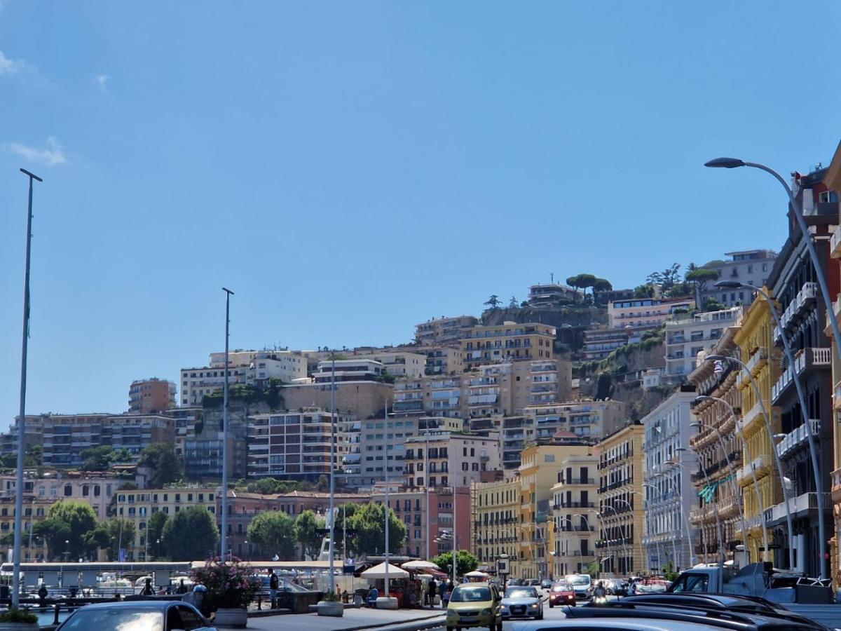Suites Caracciolo Napoli Ngoại thất bức ảnh