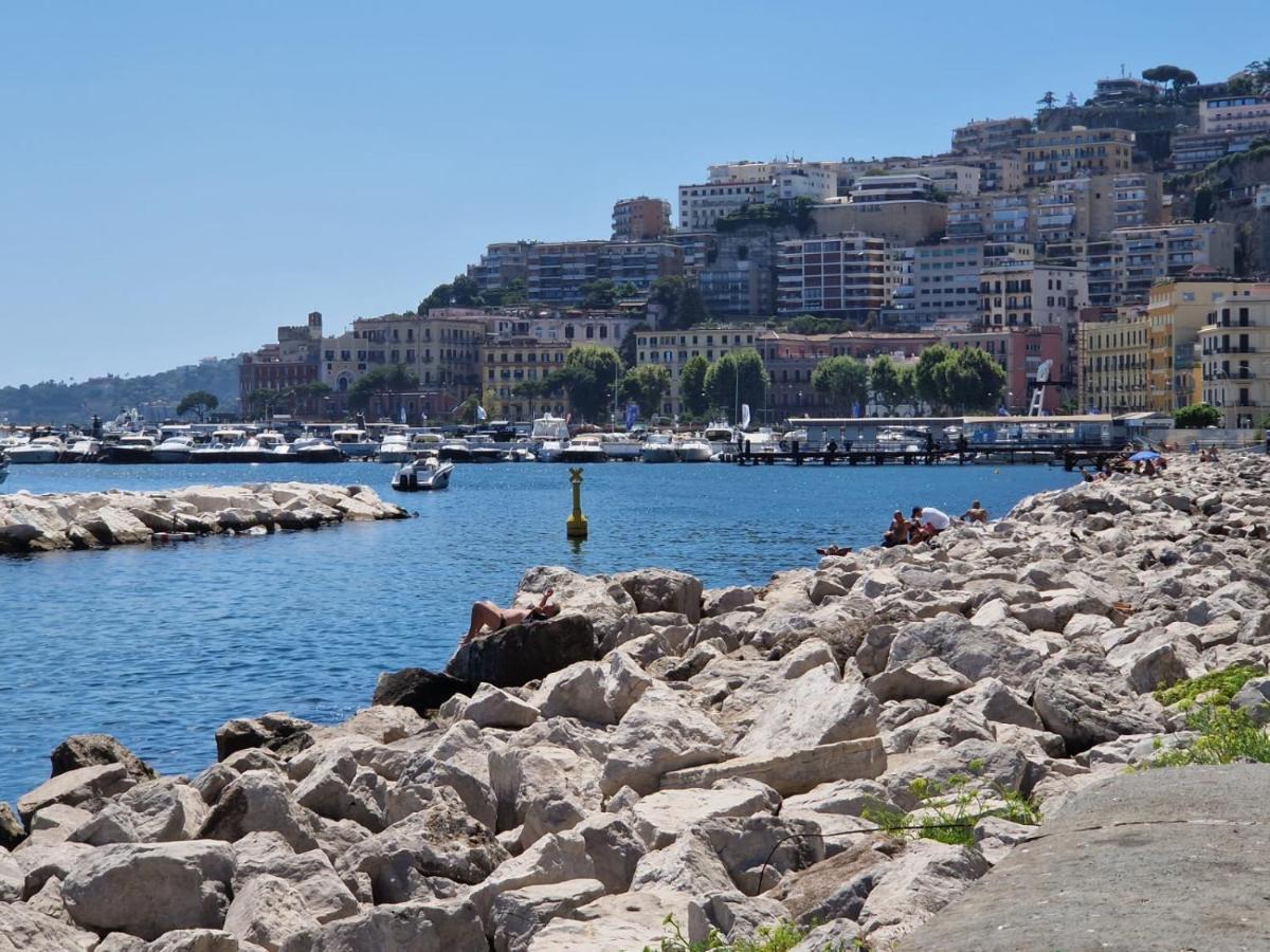 Suites Caracciolo Napoli Ngoại thất bức ảnh